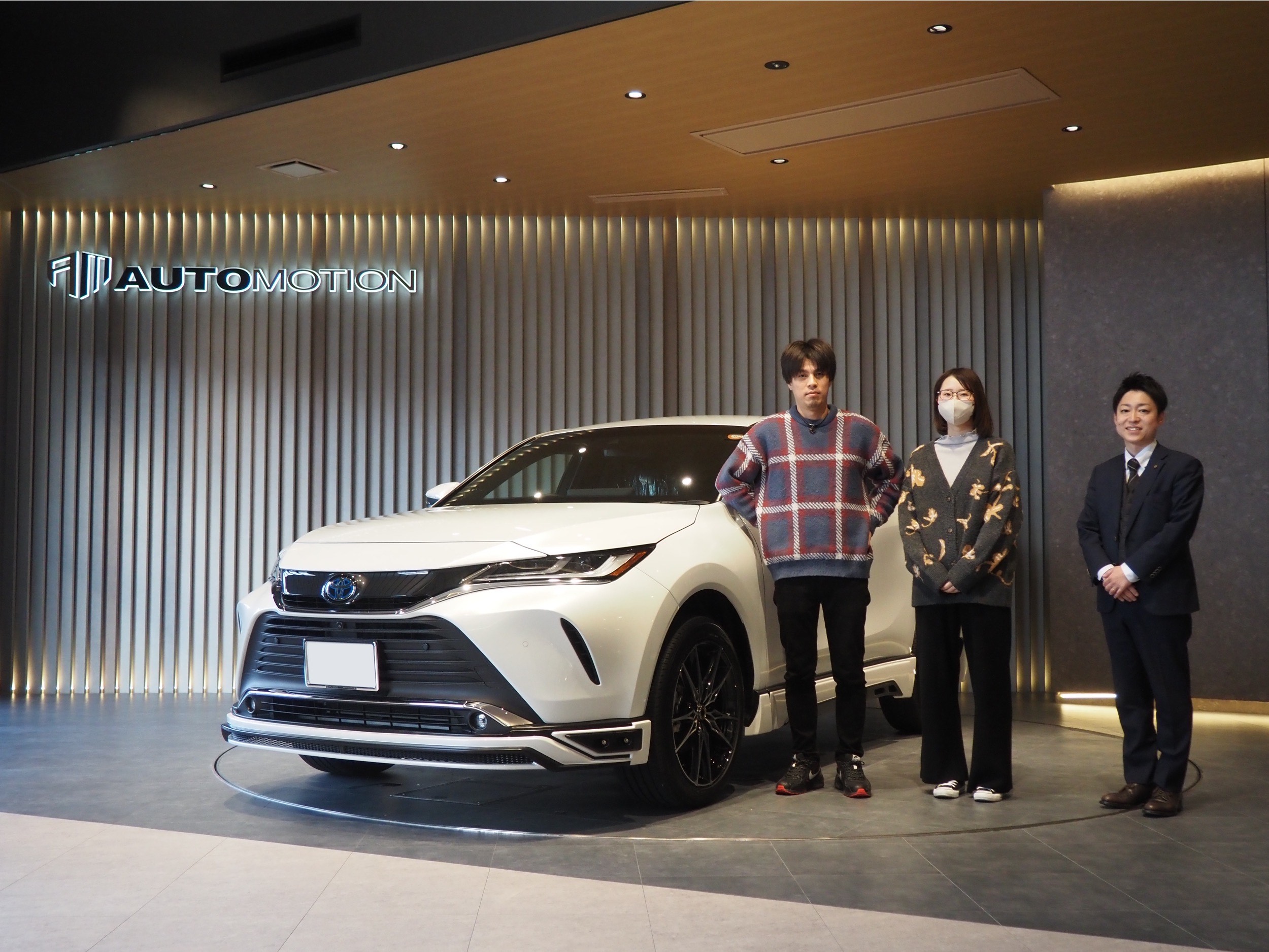 1月20日：ご納車 O様 ハリアーHV