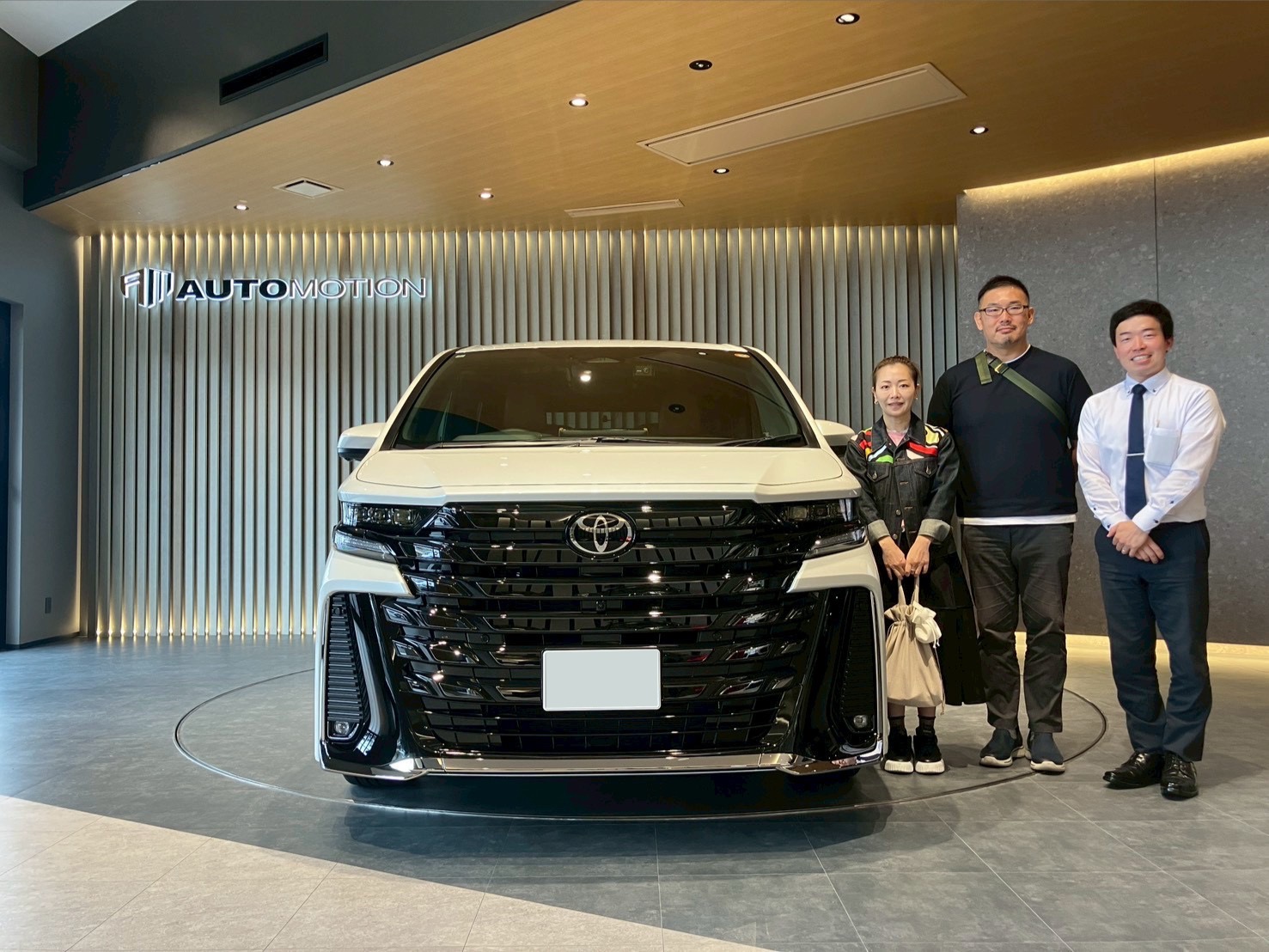 10月26日：ご納車 Y様 ヴェルファイア