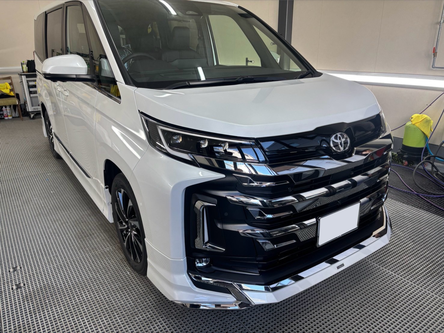 10月4日：ご納車 K様 新車ノア