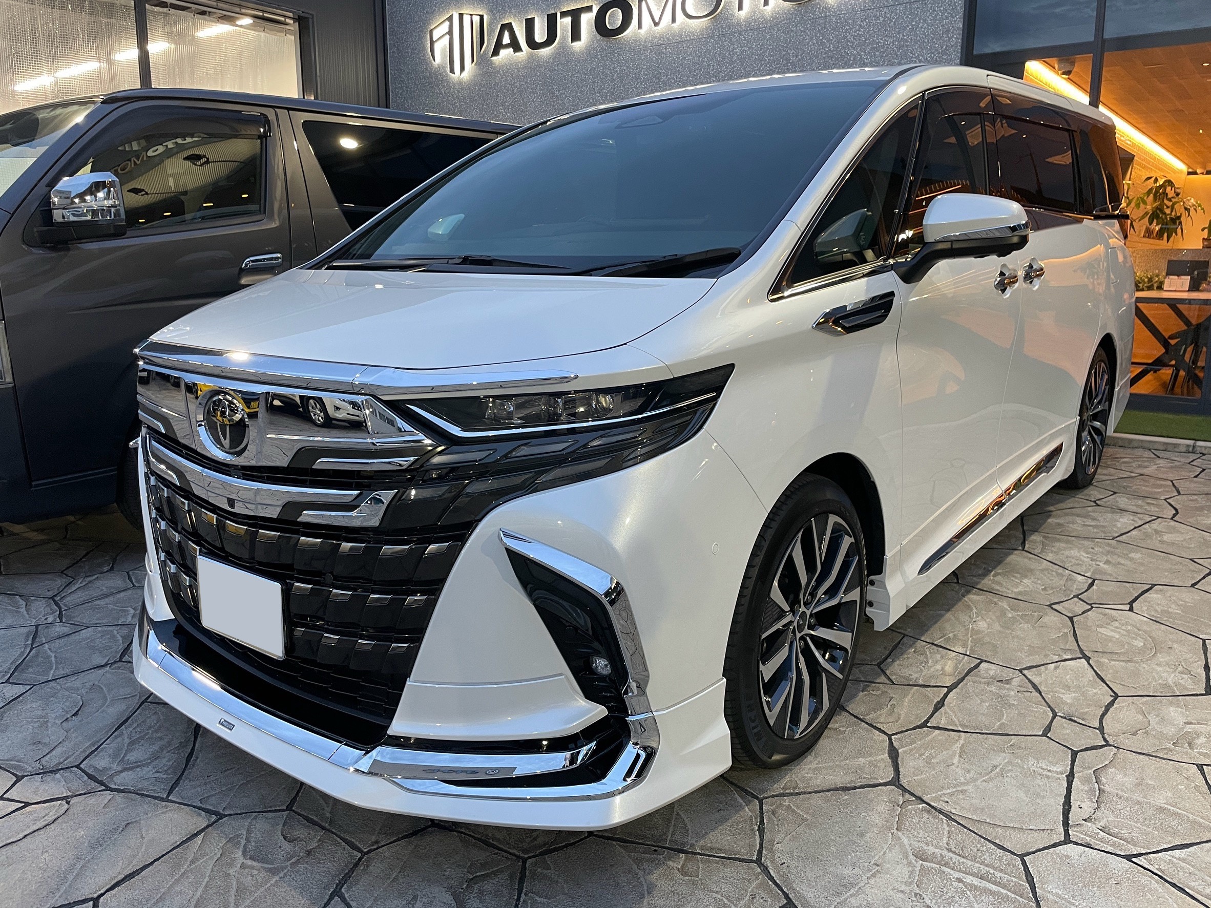 10月4日：ご納車 N様 アルファード