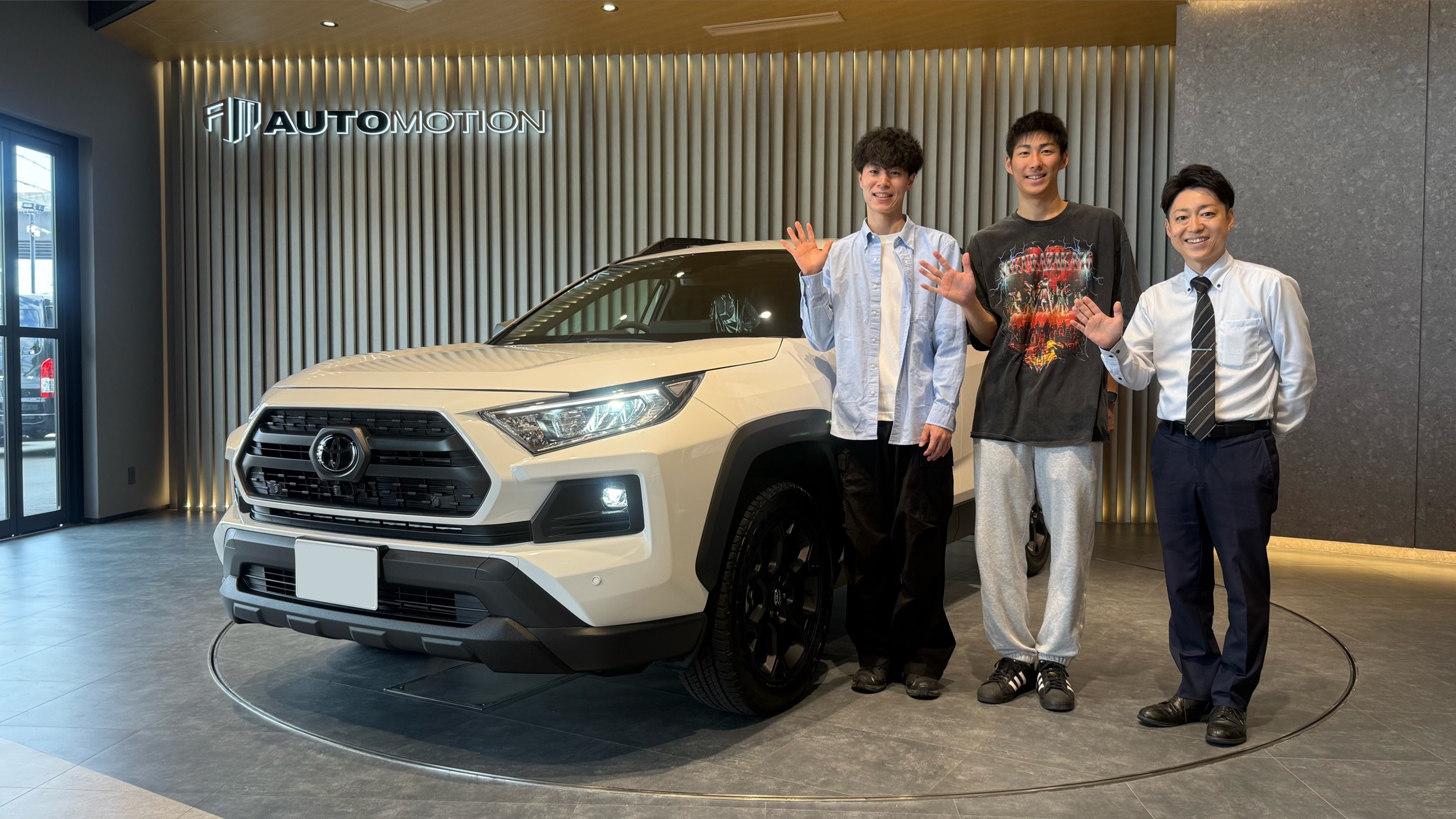 10月7日：ご納車 O様 RAV4