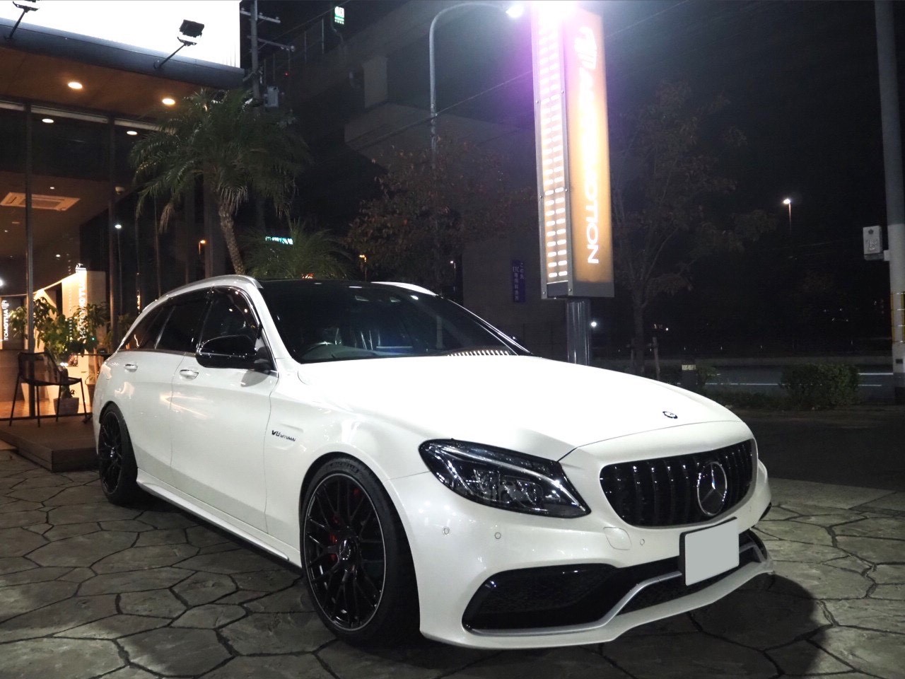 11月14日：ご納車 S様 AMG C63ワゴン