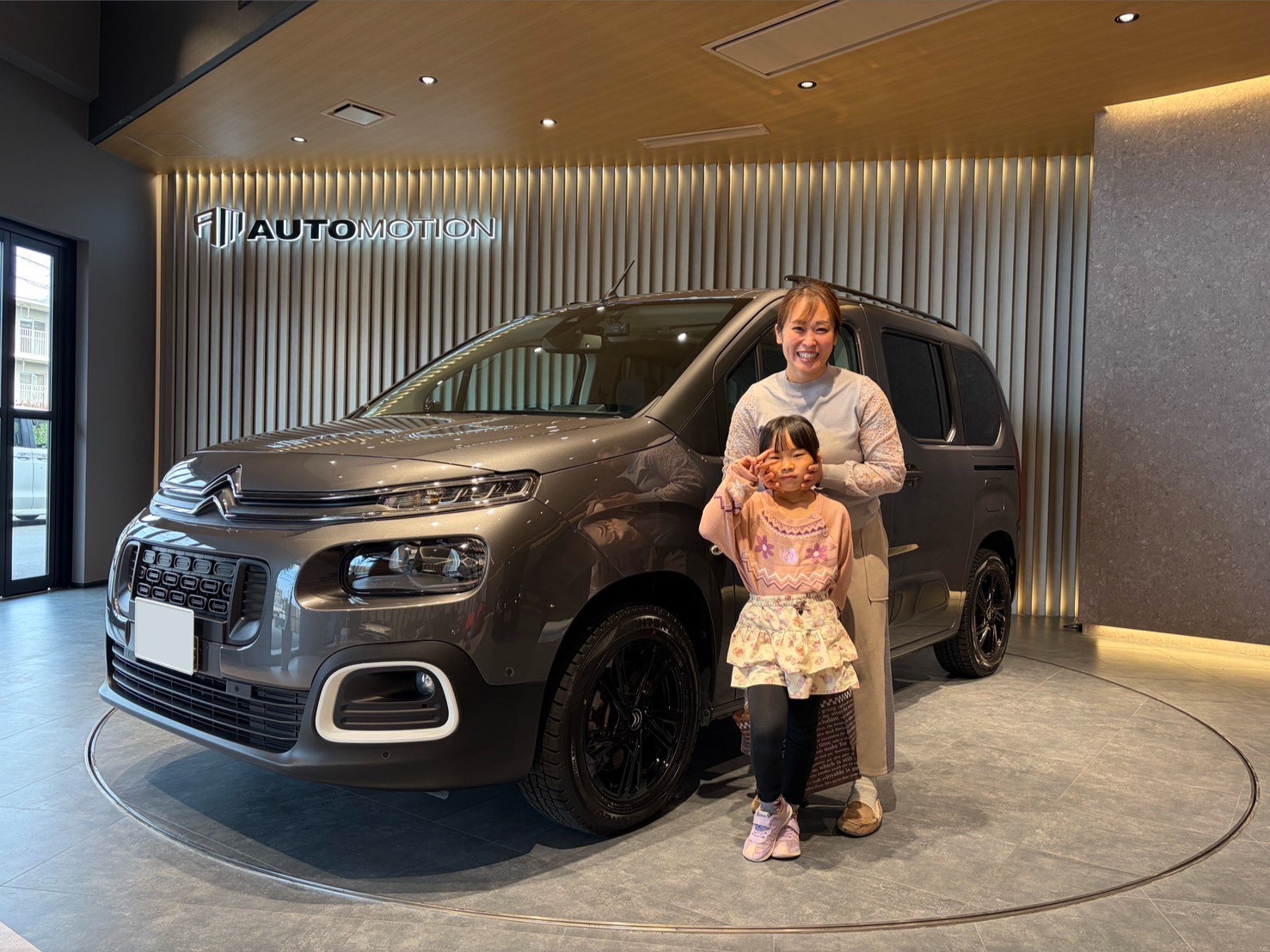 12月26日：ご納車 T様 シトロエンベルランゴ