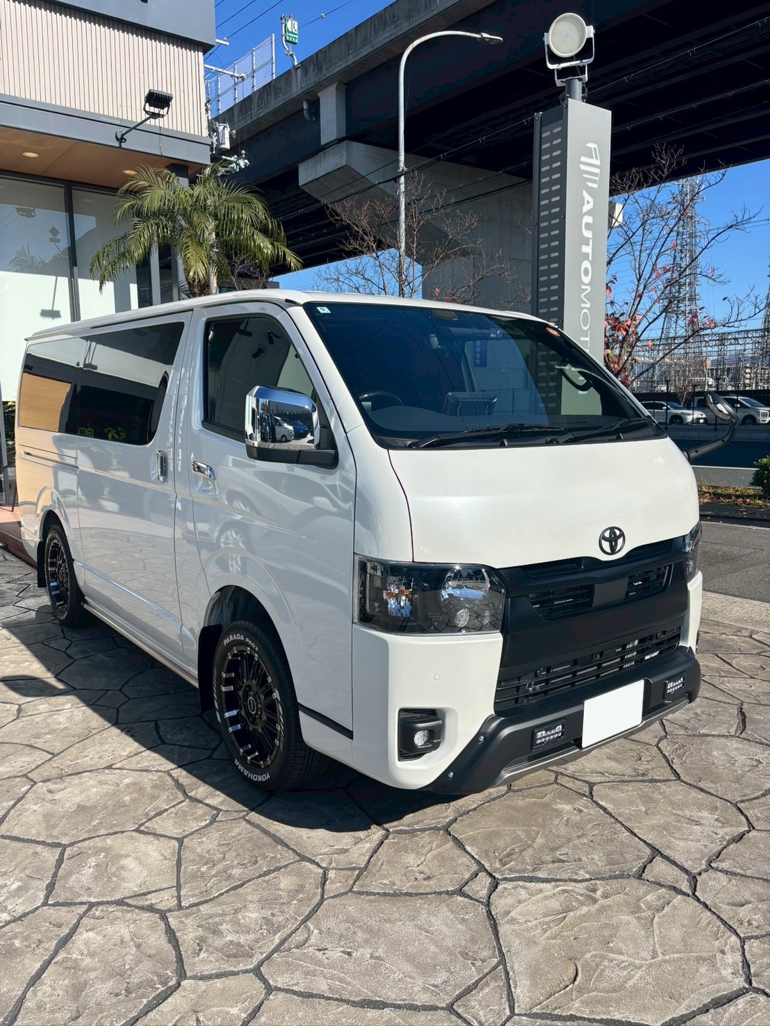 12月6日：ご納車 N様 ハイエースV