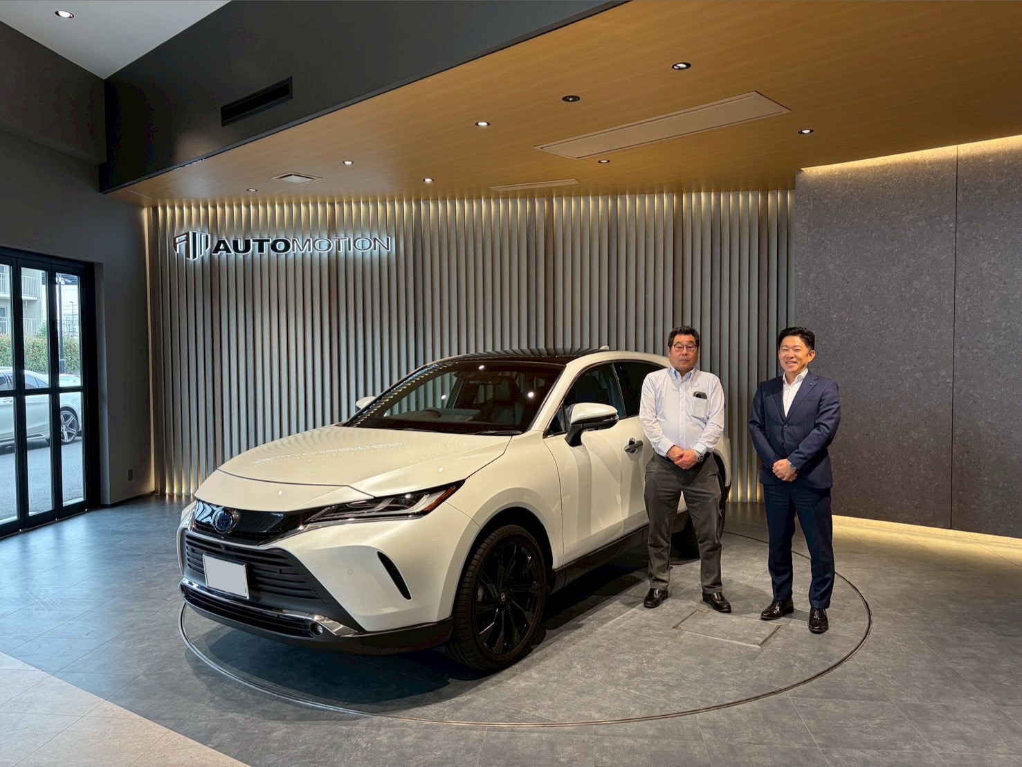 2月27日：ご納車 F様 ハリアーハイブリッド