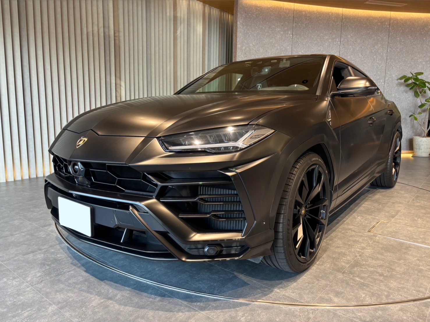 3月10日：ご納車 K様 ランボルギーニウルス