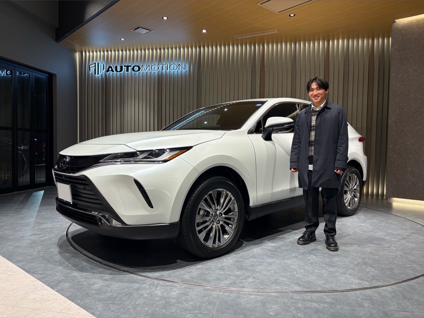 3月24日：ご納車 U様 新車ハリアー