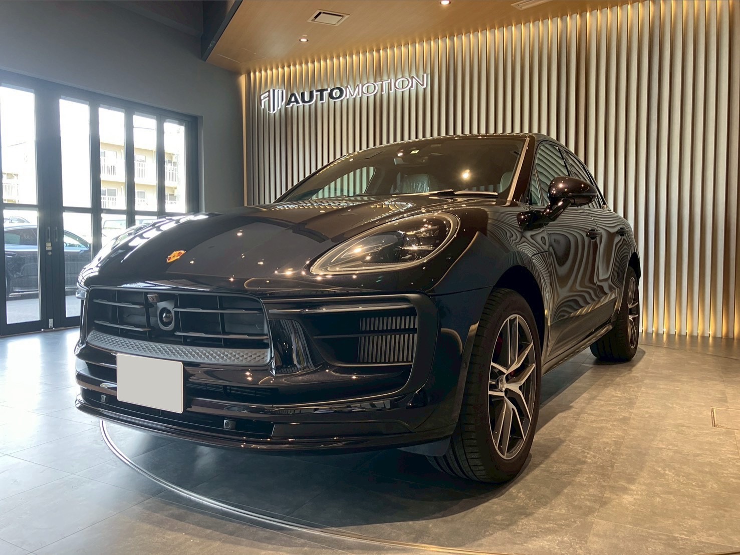 4月12日：ご納車 T様 ポルシェ マカン