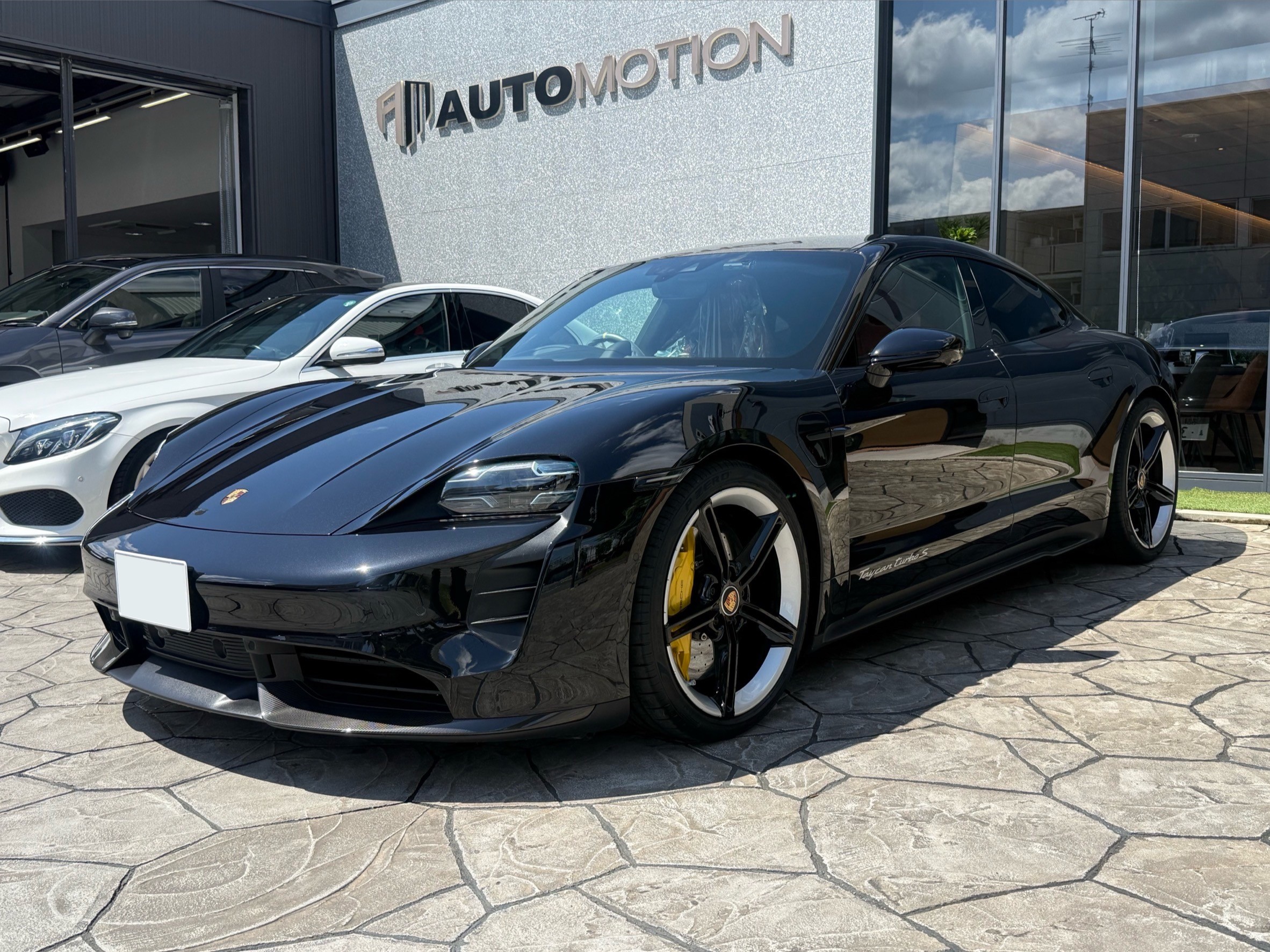 4月27日：ご納車 M様 ポルシェタイカンターボS