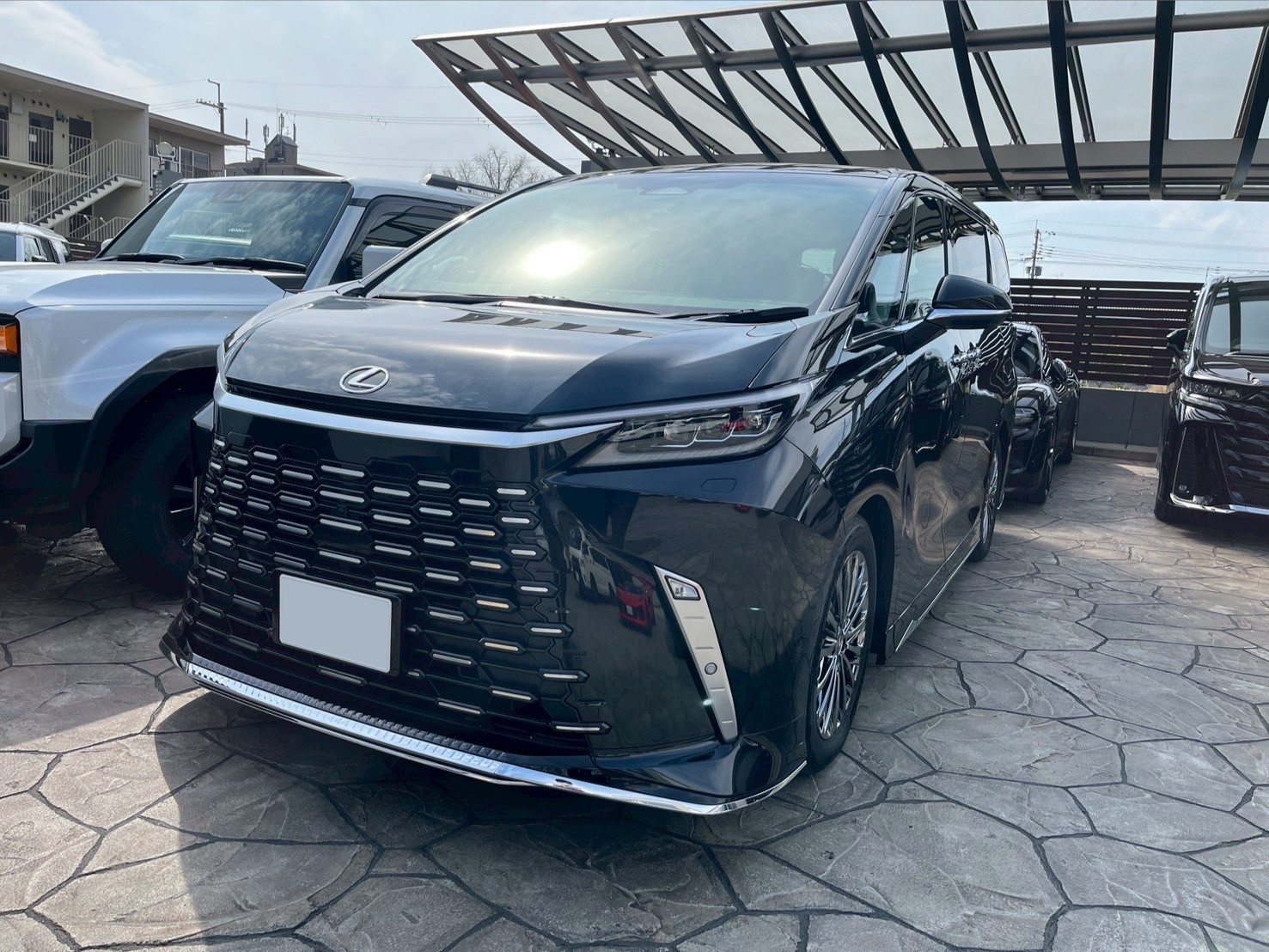 4月27日：ご納車 K様 レクサスLM500h