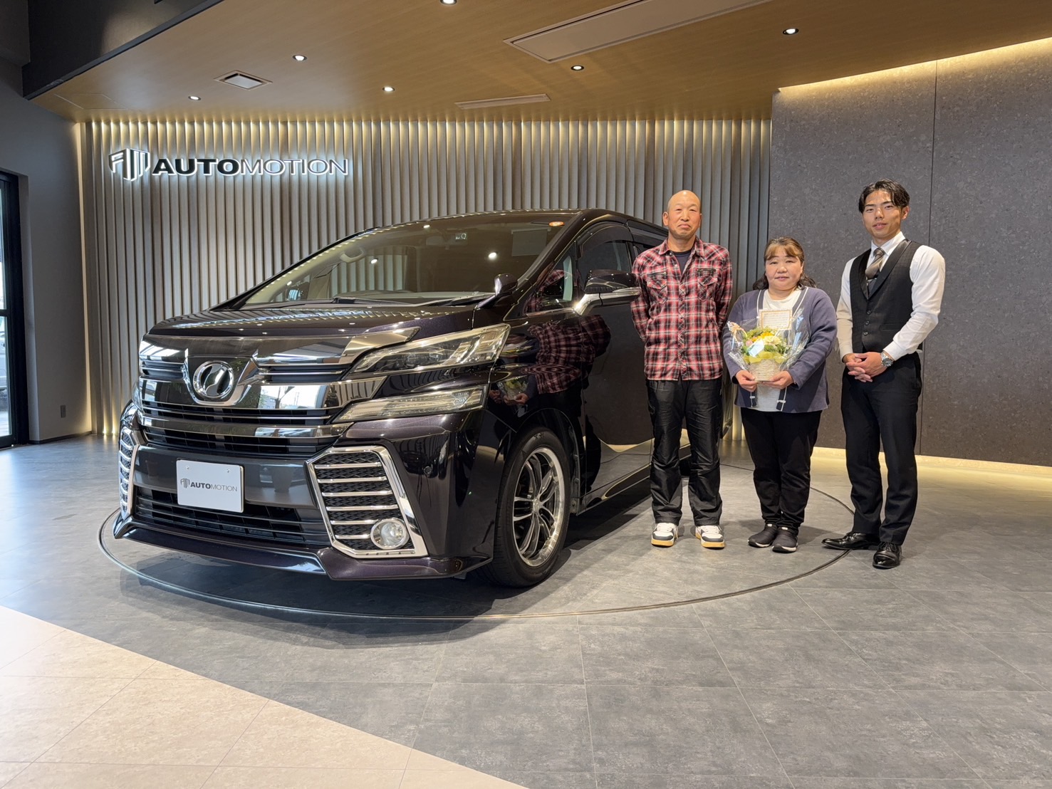 4月4日：ご納車 H様 ヴェルファイア