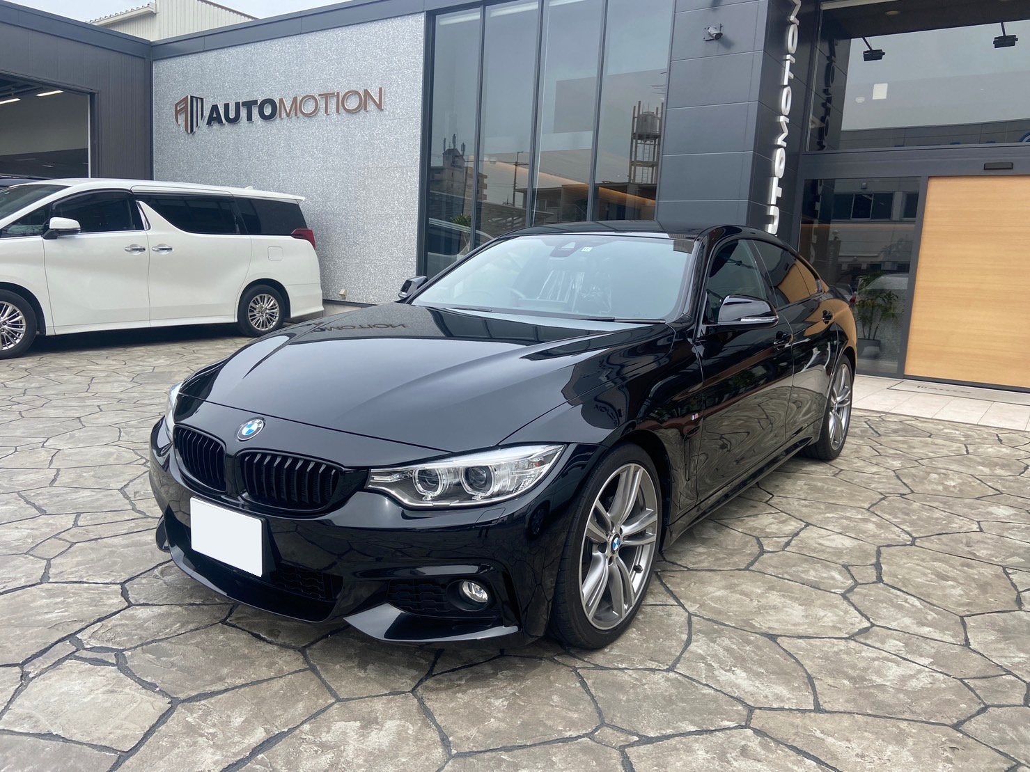 4月5日：ご納車 T様 BMW420i