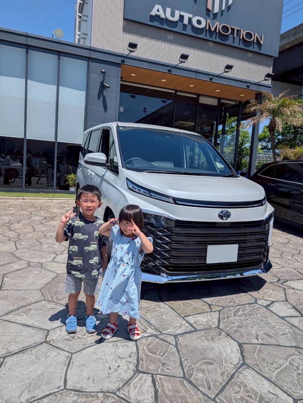 5月10日：ご納車 I様 新車ヴォクシー