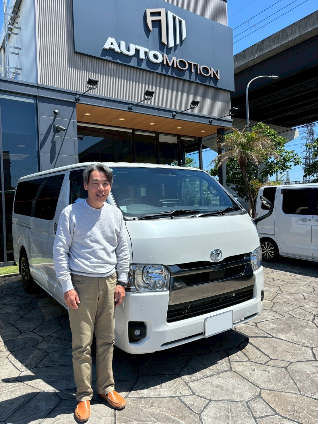 5月10日：ご納車 M様 ハイエース