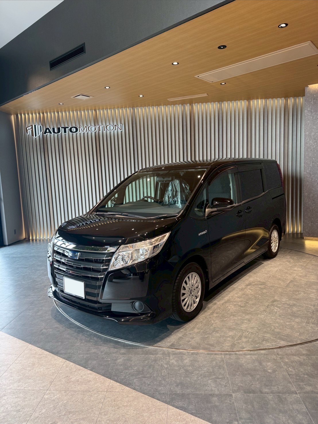 5月19日：ご納車 M様 ノア