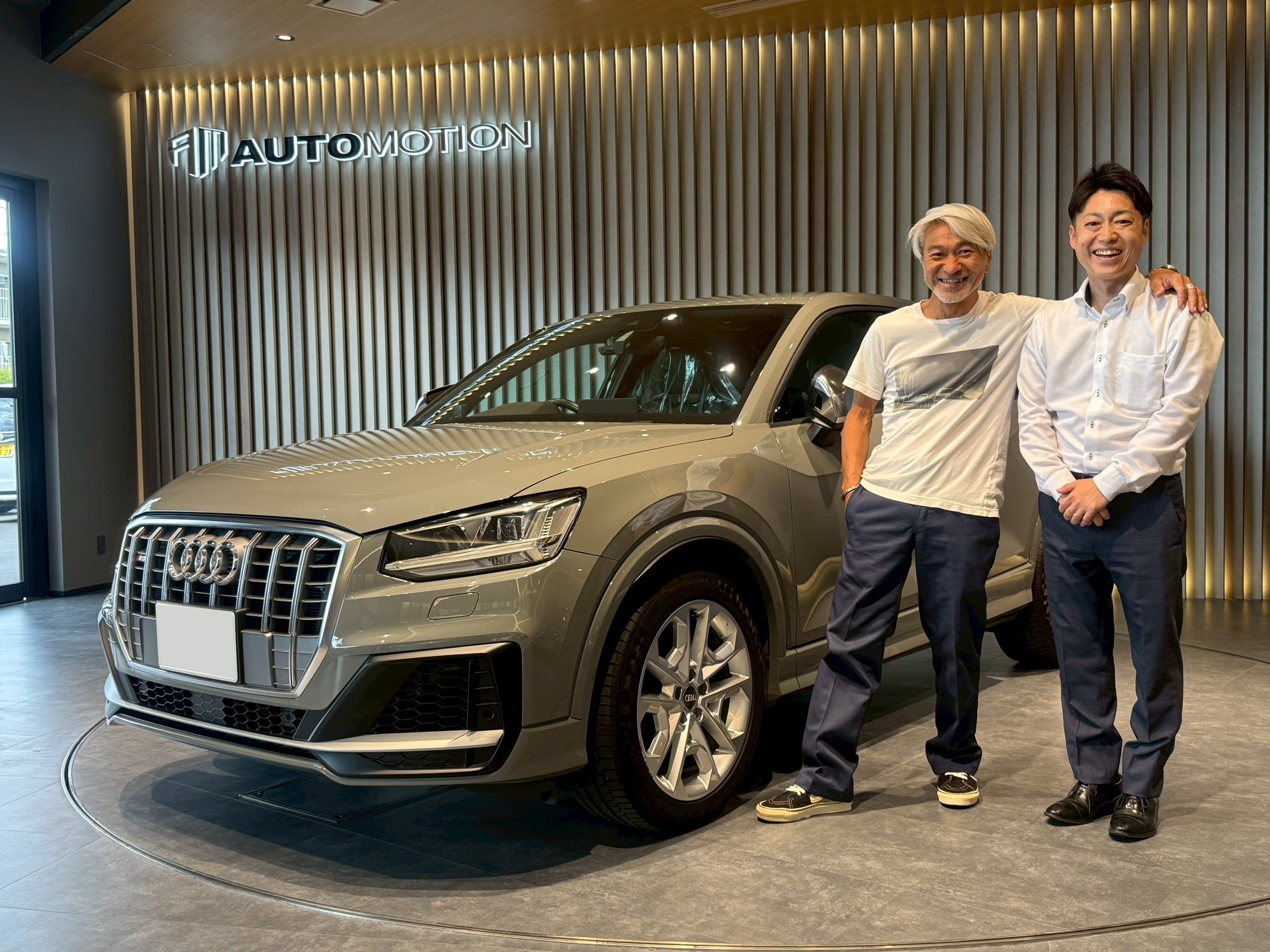 5月23日：ご納車 S様 アウディ SQ2