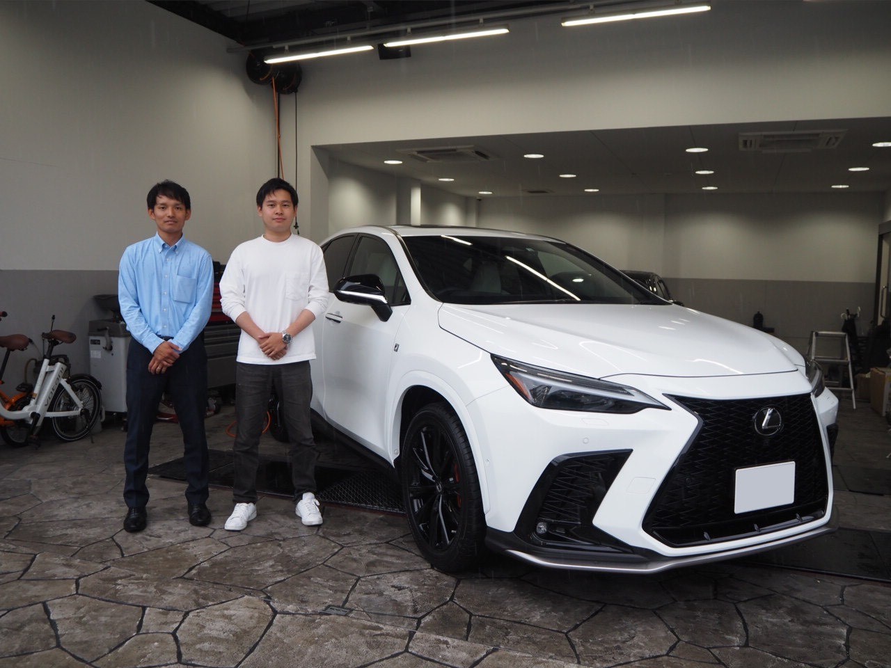 5月28日：ご納車 A様 レクサスNX350h