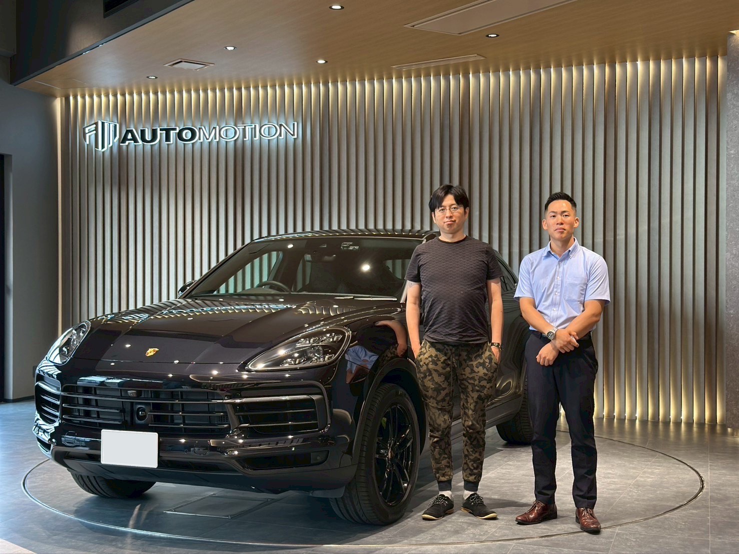 6月13日：ご納車 C様 ポルシェカイエンHV