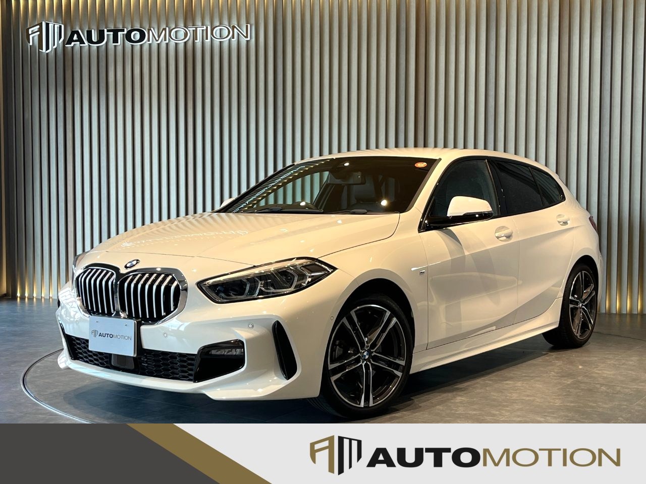 BMW118i 白　2020年