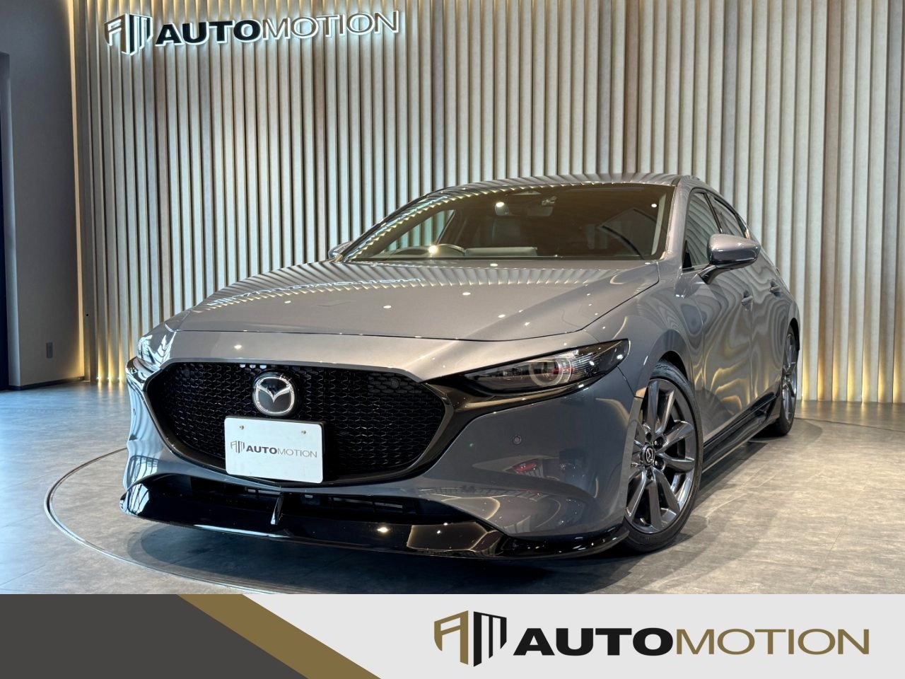 MAZDA3ファストバック　グレー　R5