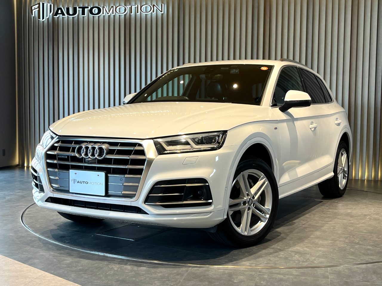 1月24日：ご納車 K様 アウディQ5