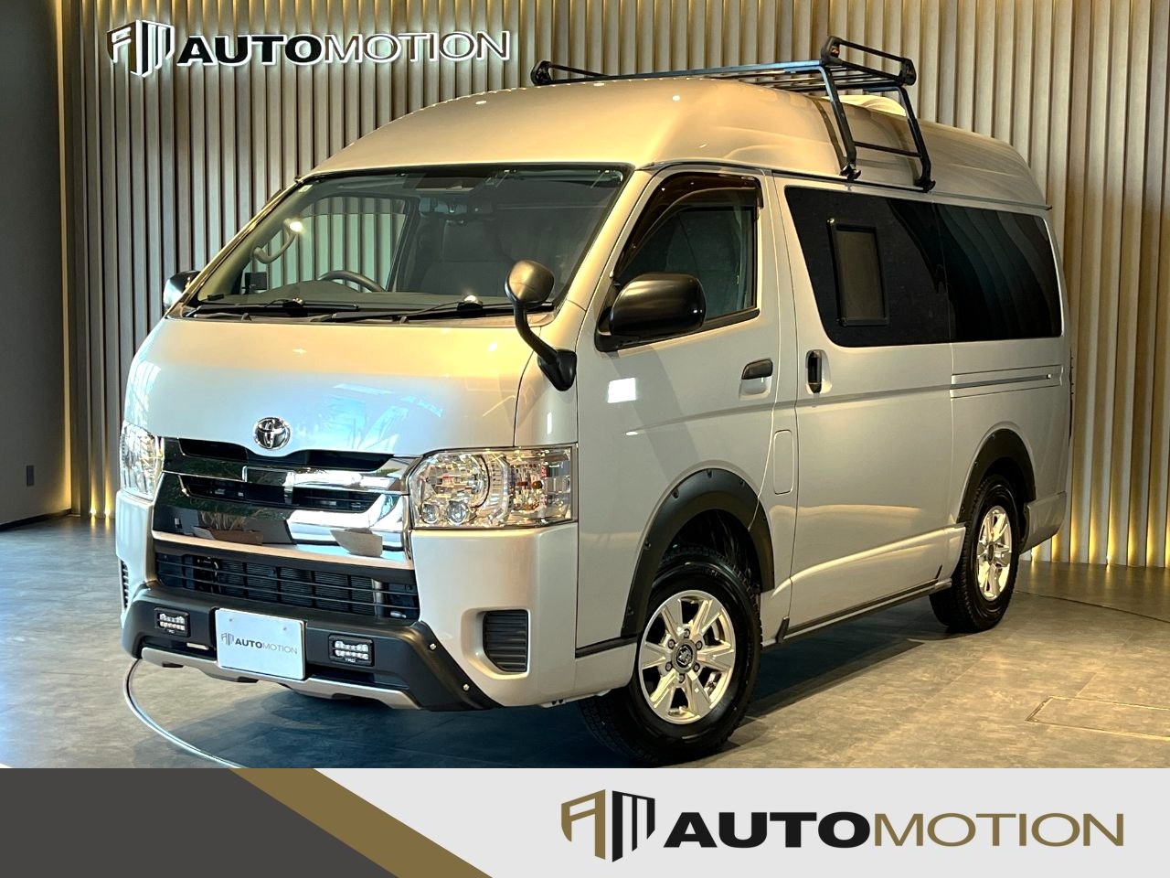 ハイエースバン　銀　R1年