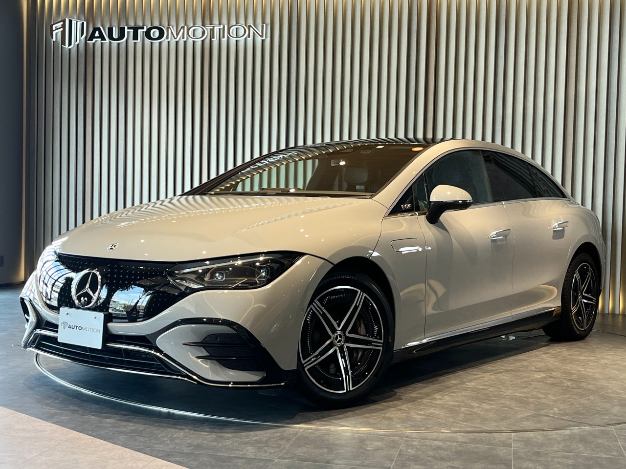 10月13日：ご納車 N様 メルセデスベンツ EQE