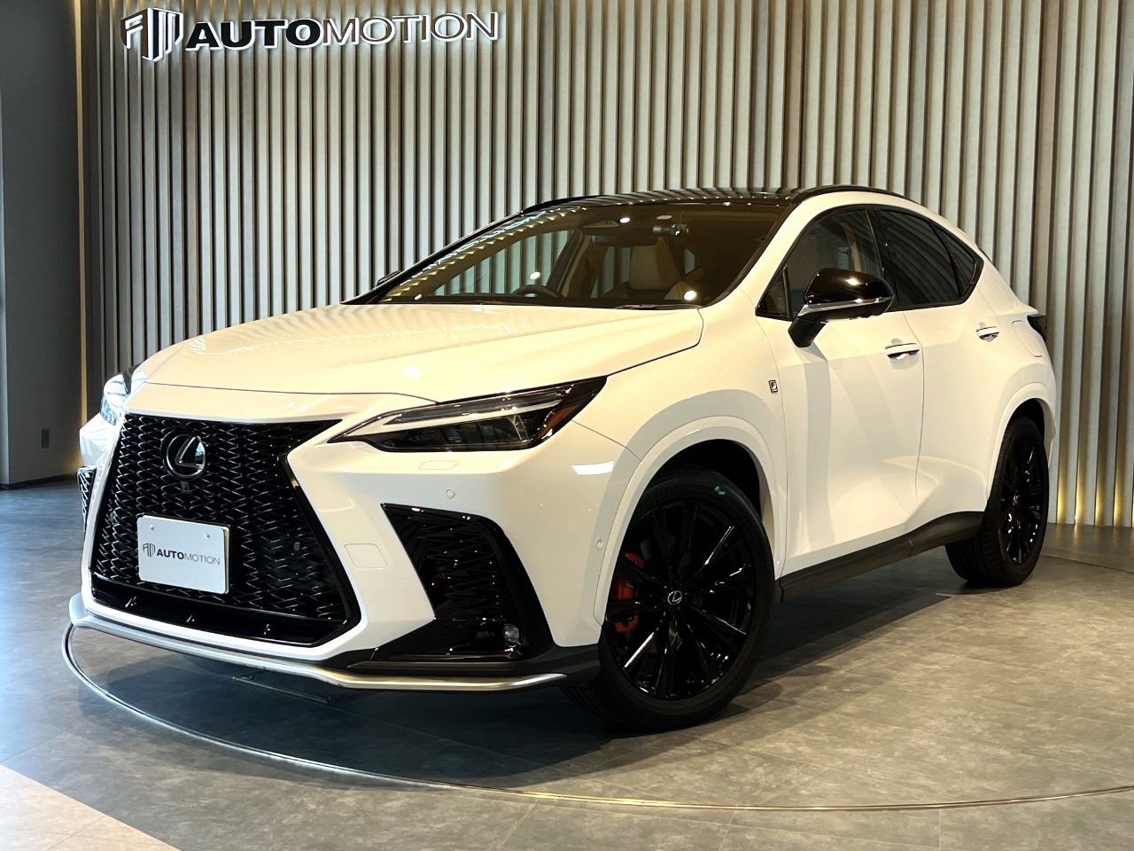 11月14日：ご納車 K様 レクサスNX