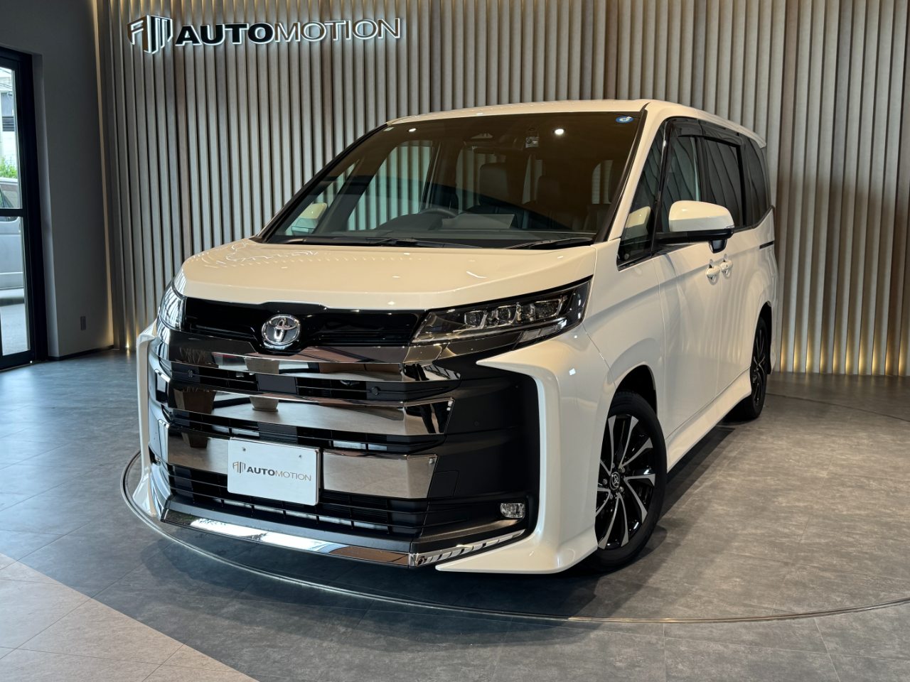 8月8日：ご納車 S様 ノア