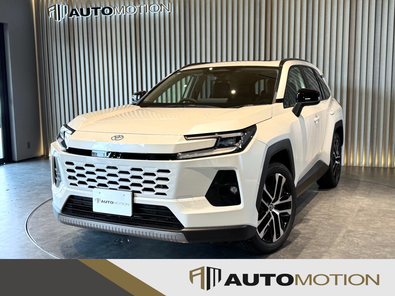 RAV4　白　R8