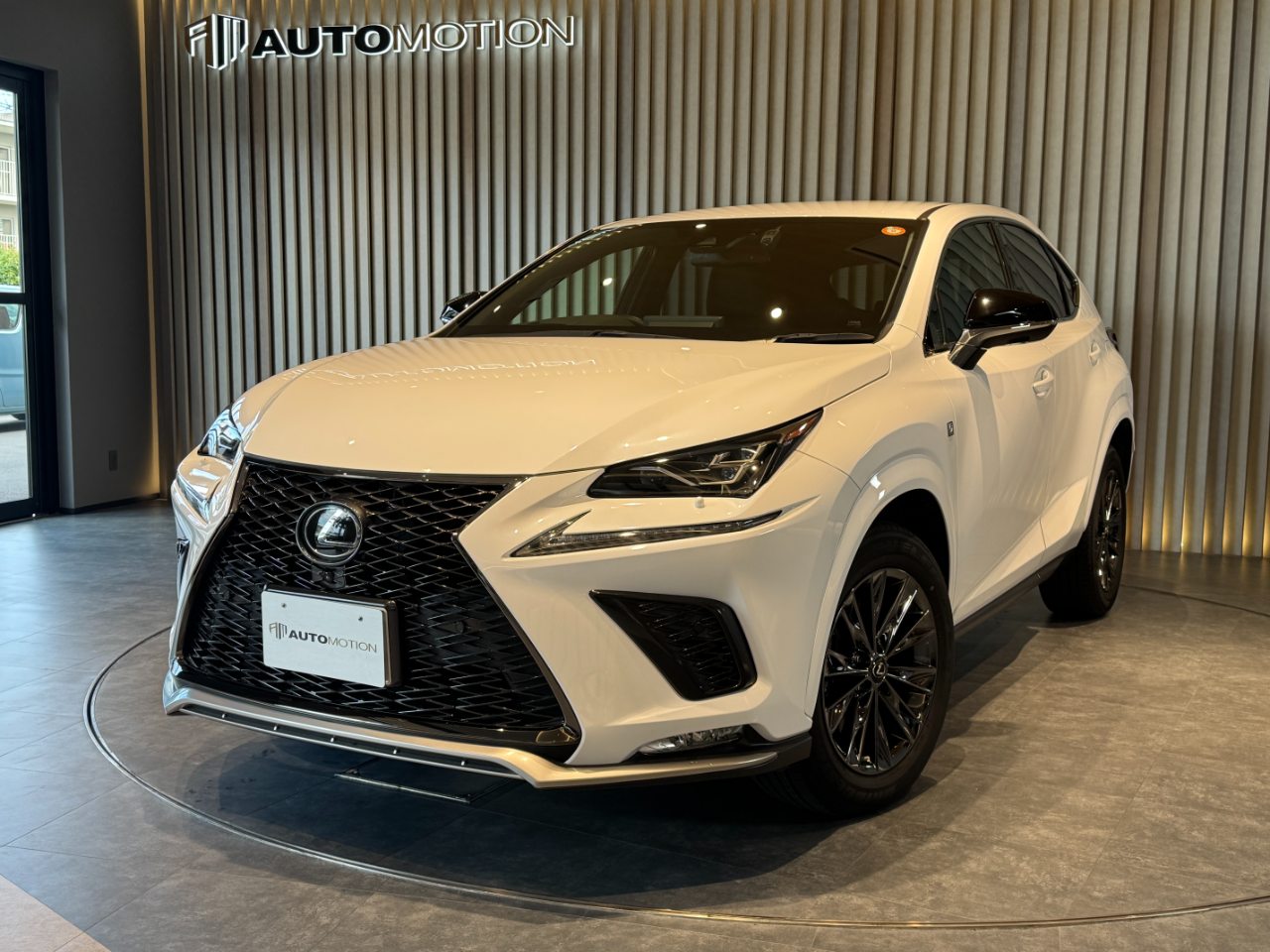 10月19日:ご納車 T様 レクサス NX