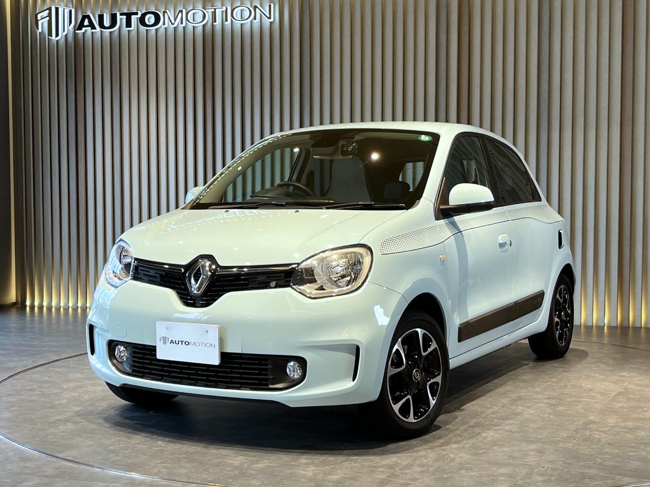 4月19日：ご納車 N様 ルノートゥインゴ